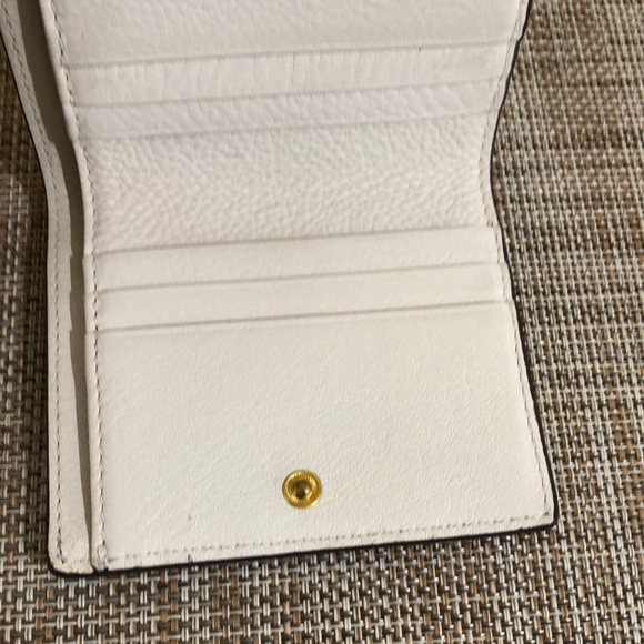 Tory Burch Cream Wallet - Picture 9 of 11